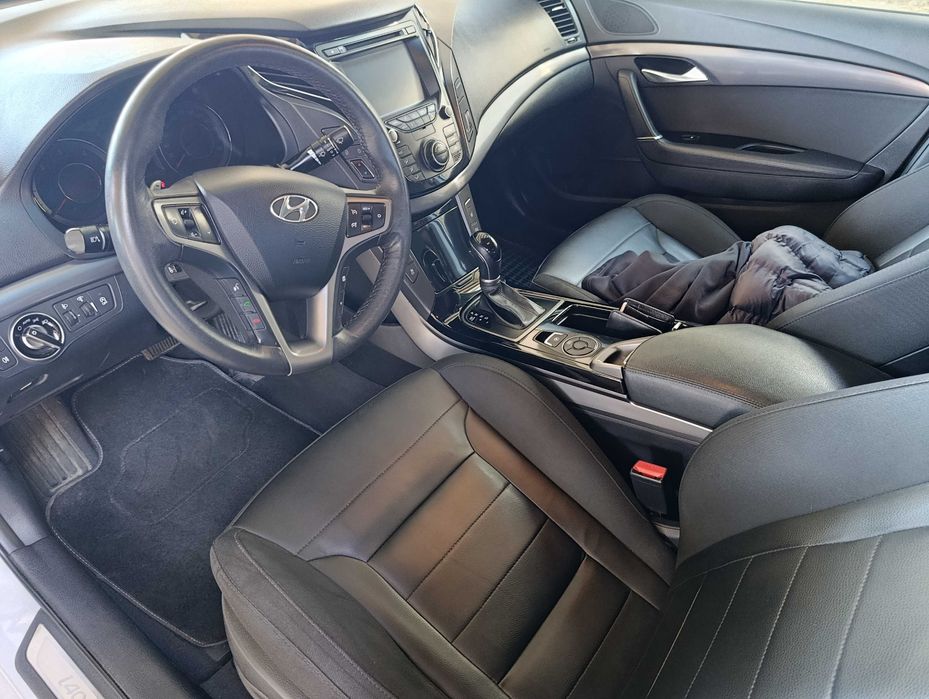 Hyundai i40 sedan automat
