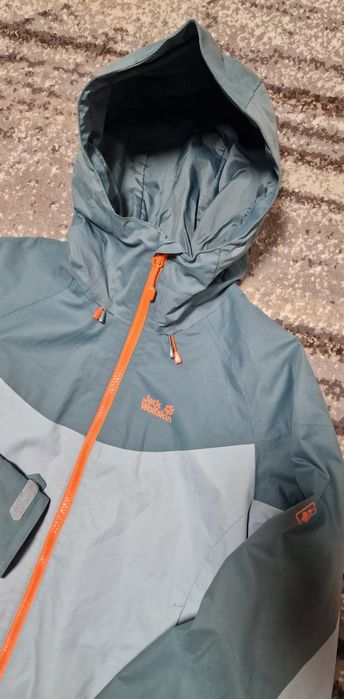 Трекінгова жіноча куртка jack wolfskin розмір L