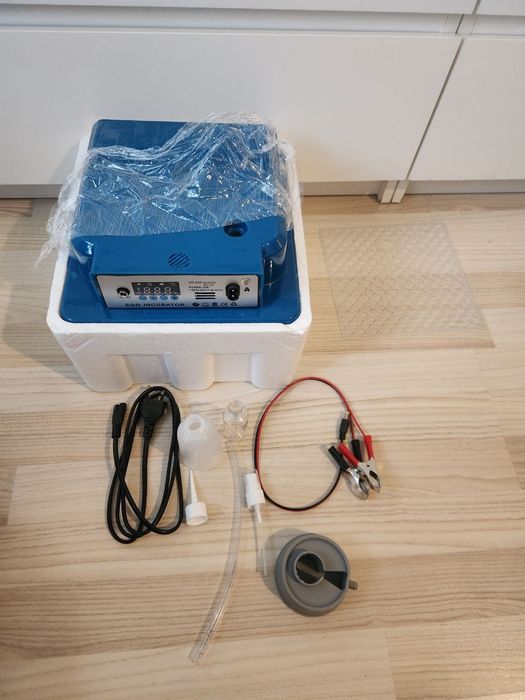 Инкубатор 12v 220v