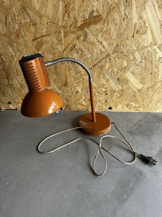 Zabytkowa stara metalowa lampa na biurko PRL antyk