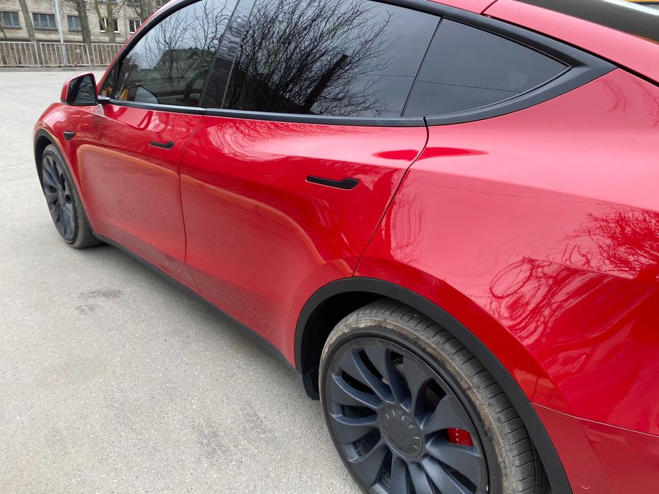 Tesla Y Performance 2021