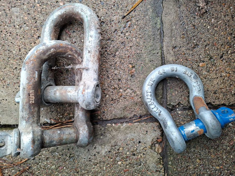 Szekla omega wzmocniona