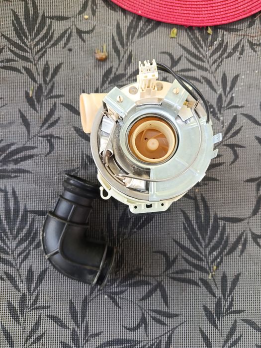 Pompogrzałka do zmywarki Ariston hotpoint