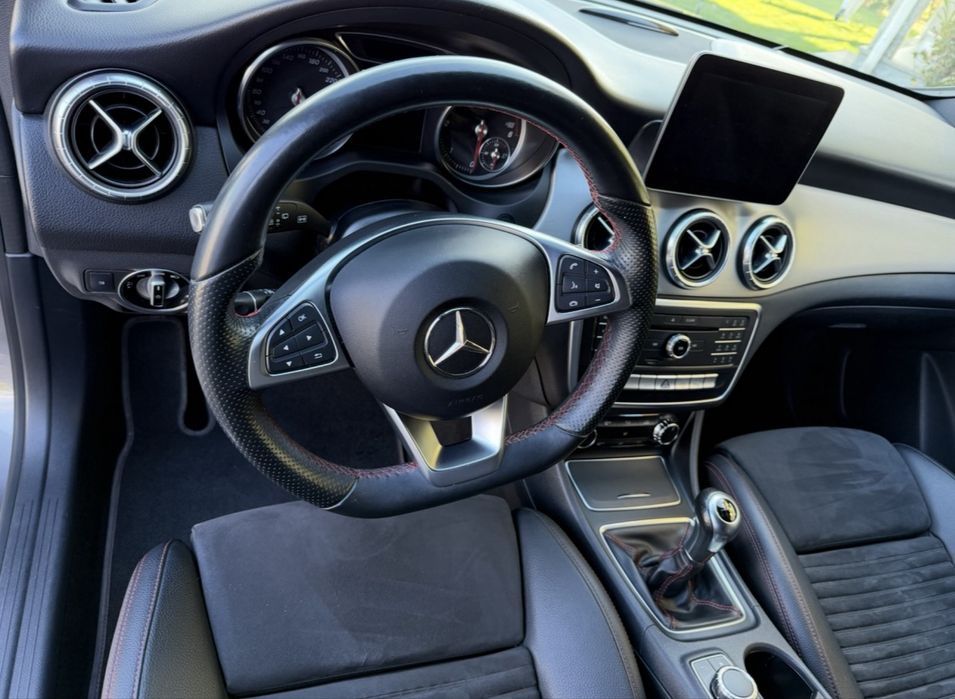 Mercedes CLA180D foto 3