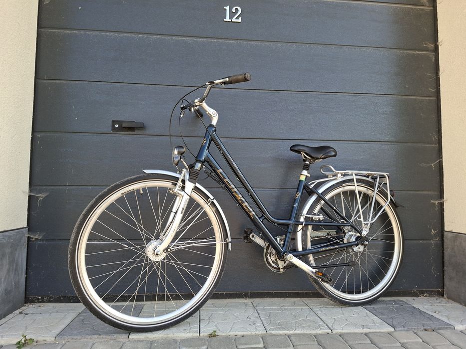 Дамський велосипед CARVER. 28 дюймів. SRAM-9.