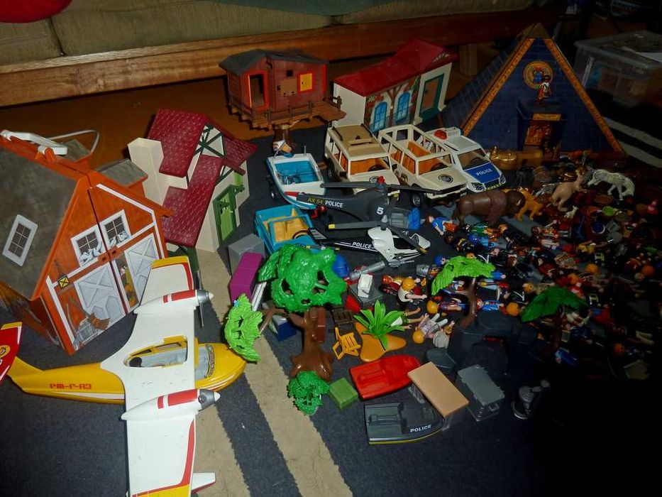 Conjunto de mais de 150 peças Playmobil