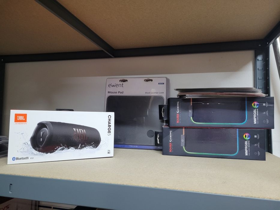 Vendo stock tecnologia e informática.