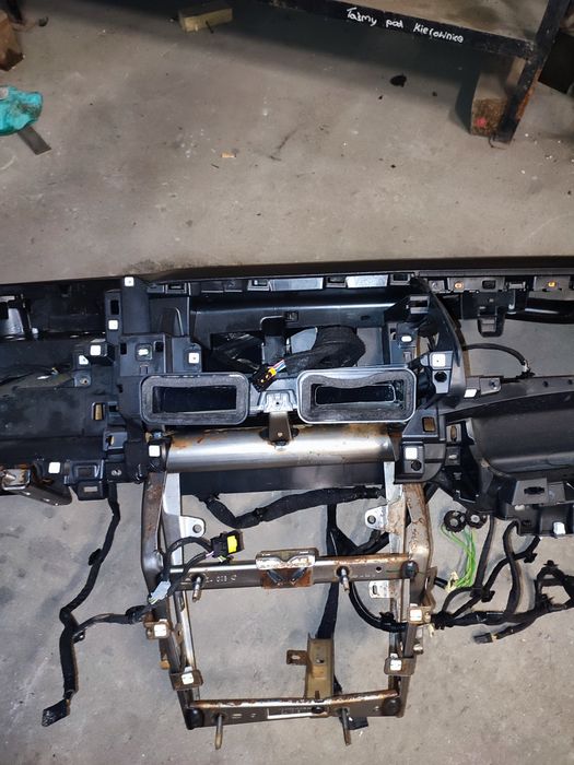 Deska kokpit PUSTY BEZ RADIA LICZNIKA toyota proace city