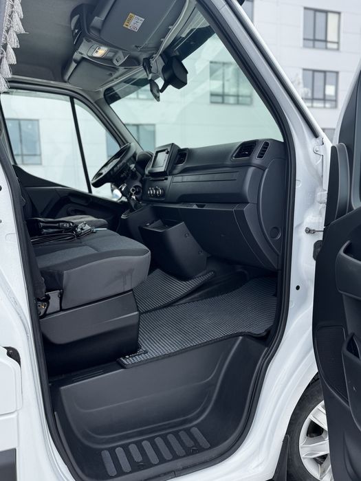 Renault Master 2020 лавета