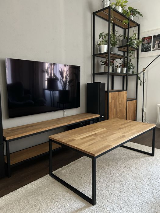 Komplet drewnianych mebli