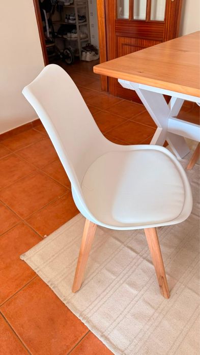 Mesa + cadeiras