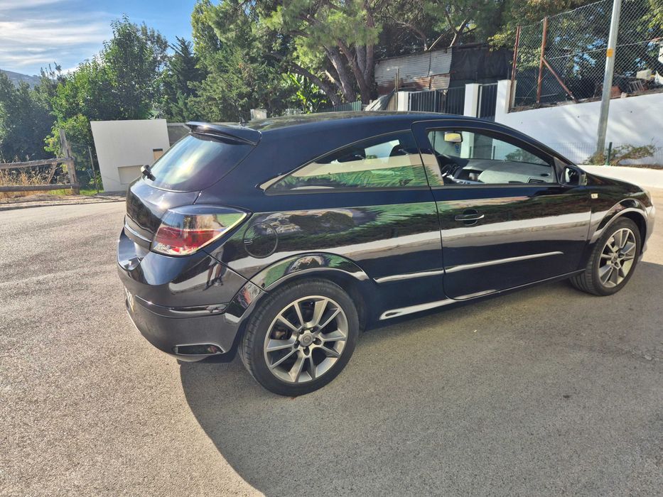Opel Astra h GTC 1.9cdti — photo 5
