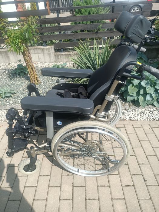 Sprzedam używany wózek inwalidzki