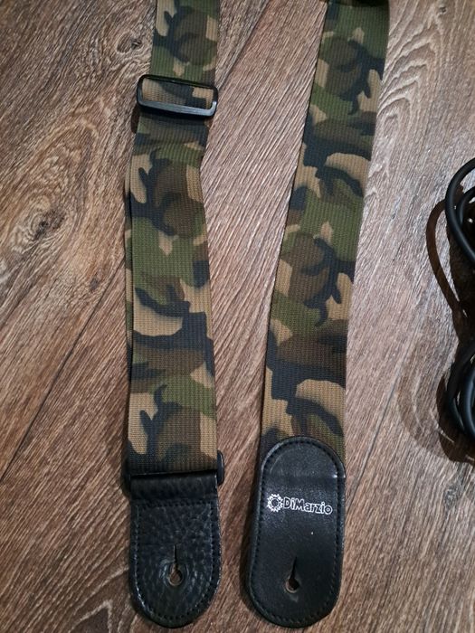 Ремінь Dimarzio Camo + струни + кабель Ibanez