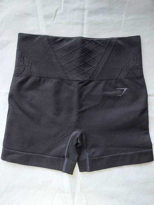 Шорти чорні Gymshark XS