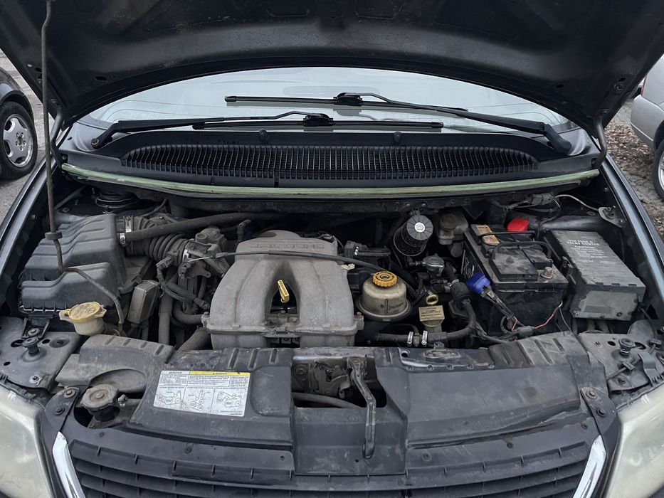 Крайслер Ram van автомат додж вояжер