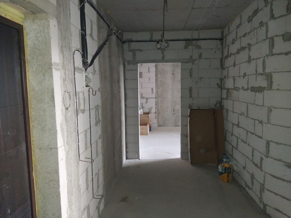 Продам 2-кімнатну квартиру, вул.Машинобудівників, Чабани