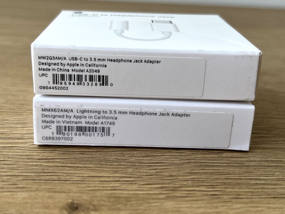 Оригінальний перехідник Apple USB-C / Lightning to 3.5 mm Adapter