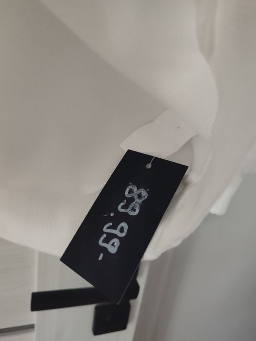 Nowa, Biała bluza damska, S