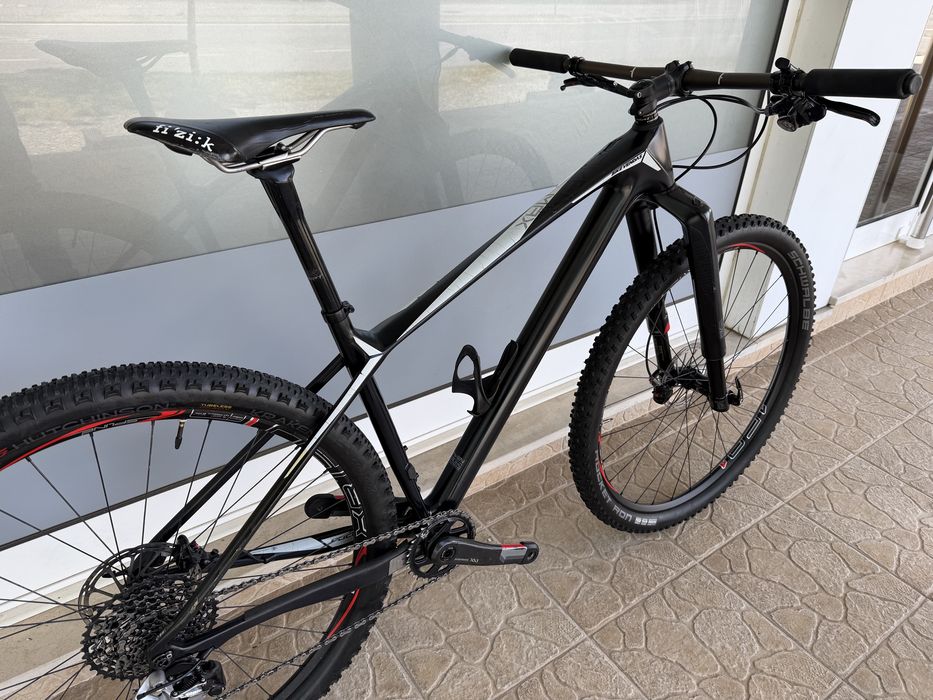 Bicicleta de BTT super equipada!!