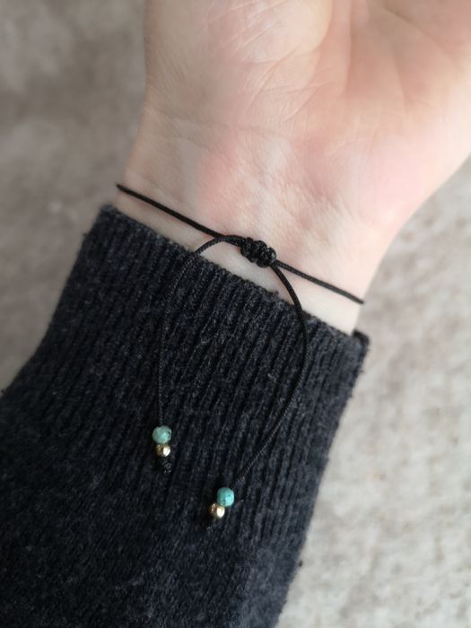 Bransoletka z kamieni naturalnych na sznurku