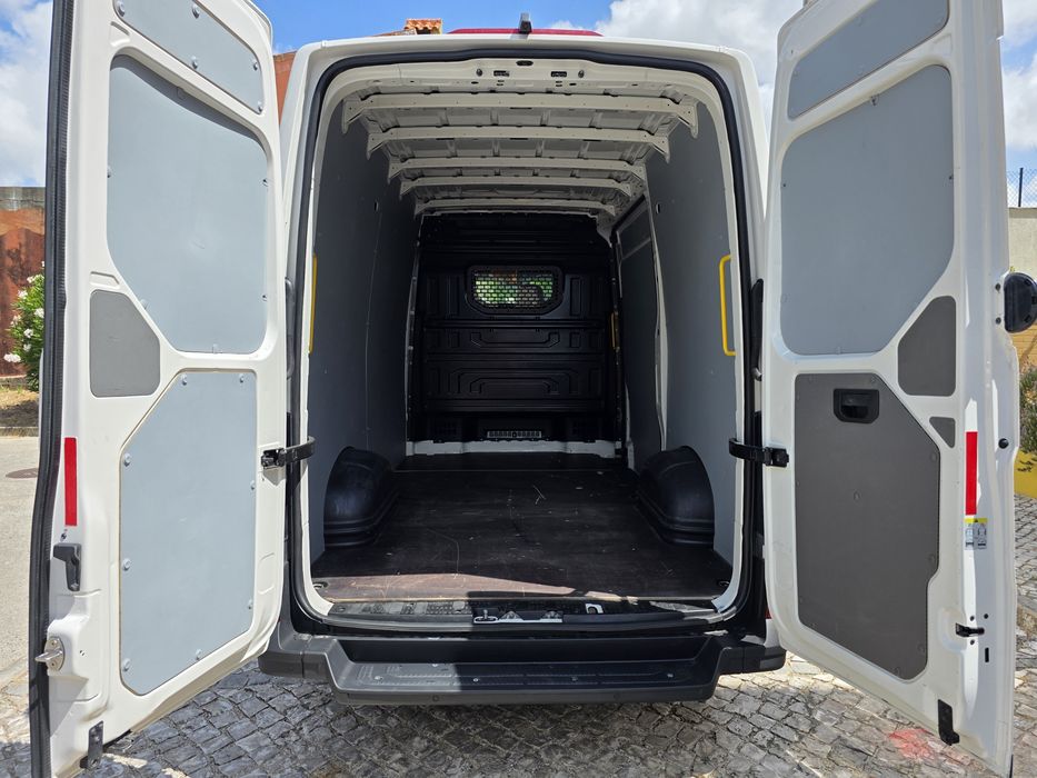 VW Crafter 2.0TDi L3H3