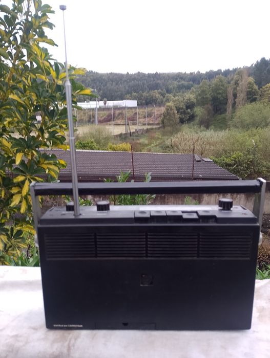 Radio portátil a pilhas