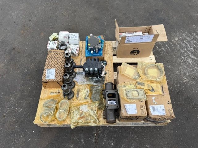 Wałek Glowny 44908060 case new holland skrzynia most