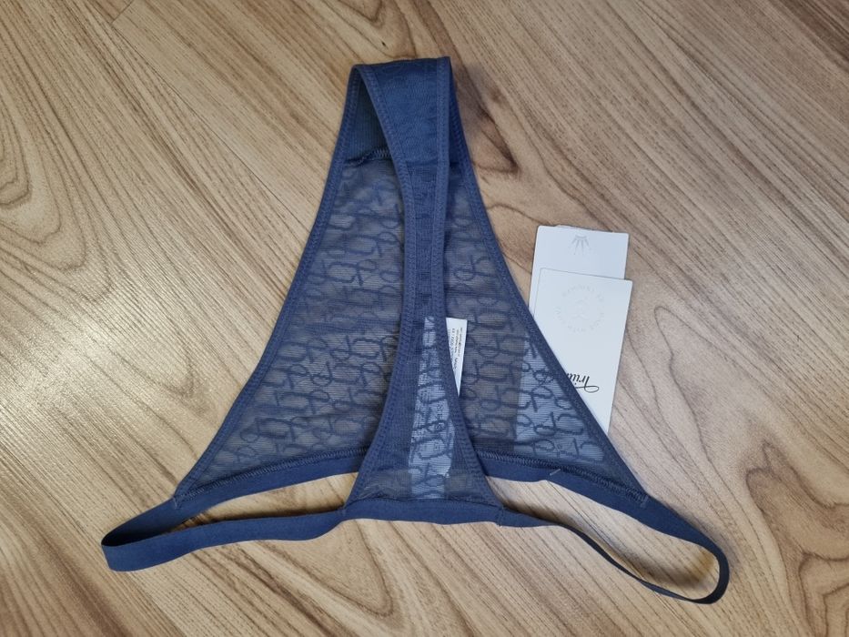 Majtki stringi Triumph L 40