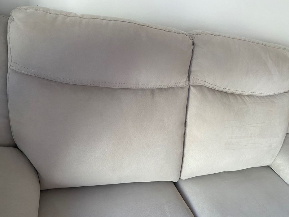 Sofá em pele 2 lugares Viseu • OLX Portugal