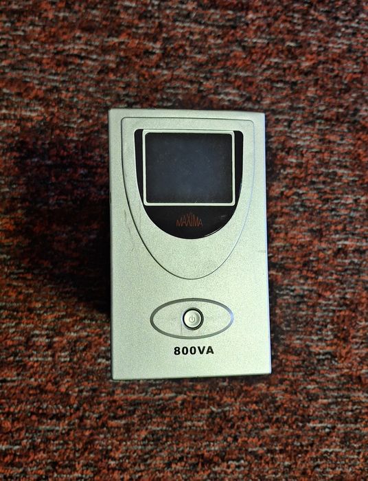 ИБП 800VA, полностью рабочий, держит нагрузку