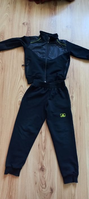 Dres dziecięcy rozmiar. 122