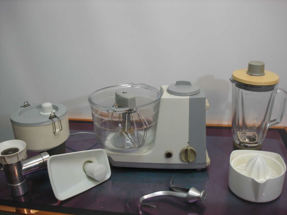 Batedeira Robot de cozinha ELECTROSTAR NX3-11222 de 1350 W.