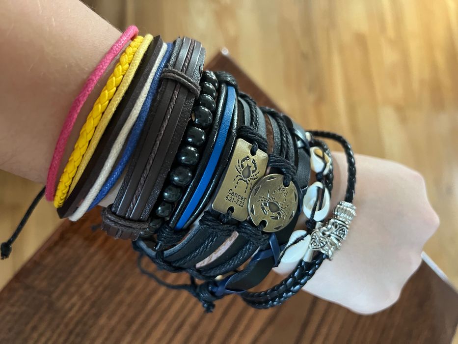 Zestaw 13 bransoletek