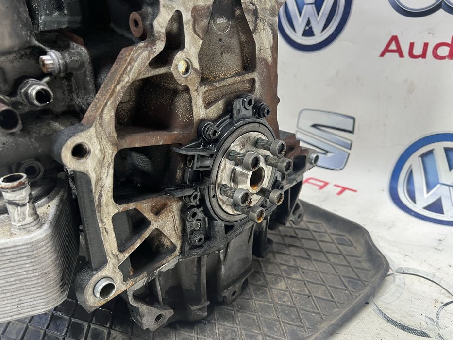 Двигун мотор Volkswagen Passat B6 Touran Skoda Octavia A5 Seat Golf 5 Пасат Б6 Туран Шкода Октавія Сеат Гольф 5 2.0 TDI BKP 2.0 TDI BKP BMN