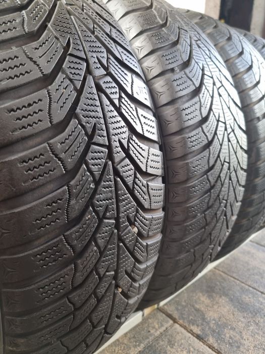 Шини Резина Kumho Winter Graft WP 52 195/65 R15