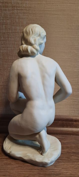 Редкая статуэтка "Обнаженная" Scheibe-Alsbach Otto Poertzel (1876 - 1963) Германия. Смотрите все мои объявления.