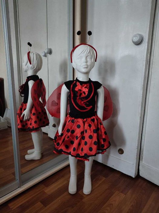 Костюмы на детские утренники (зверята, платья, персонажи)