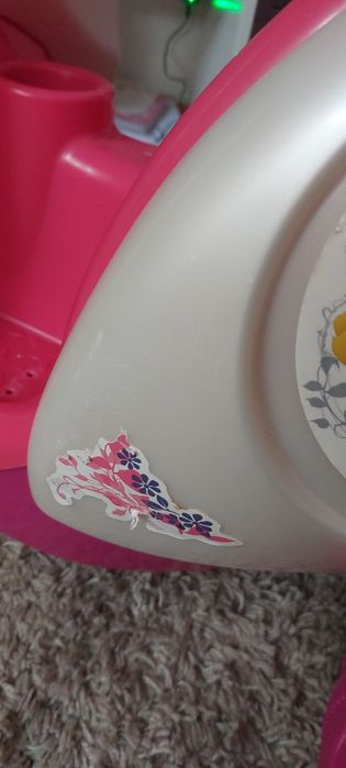 SCOOTER ELÉTRICA Feber Disney Princess 6V - 80€