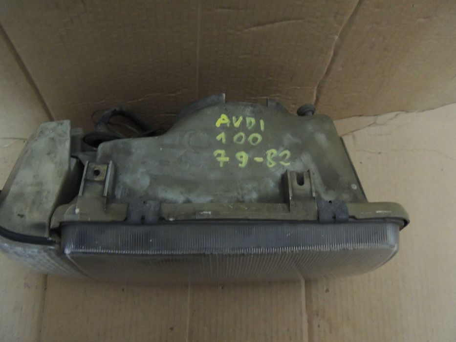 Lampa przednia prawa europejska Audi 100 C2 LIFT 79,80,81,82