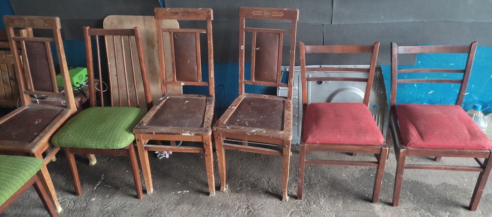 Стулья по 100 бу
