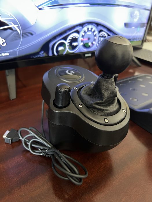 Volante logitech g920 + alavanca de mudanças