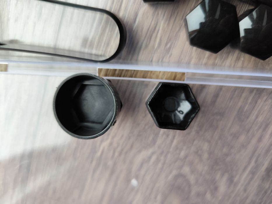 Колпачки колёсных болтов 17мм