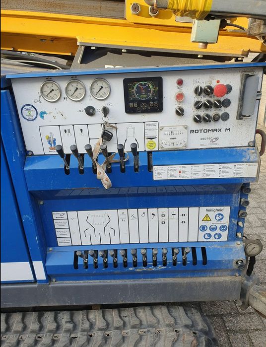 Бурова установка  Rotomax M