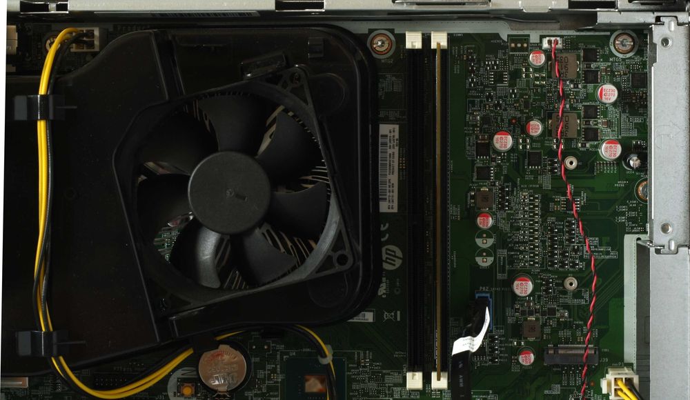 Міні HP ProDesk 400 G6 SFF (i7-9700/8GB DDR4/m.2/WIN/БП 180Вт)