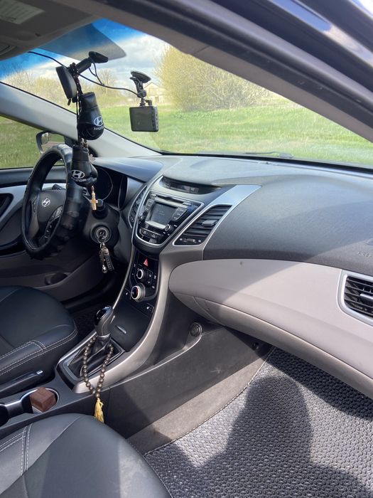 Hyundai Elantra 2014
