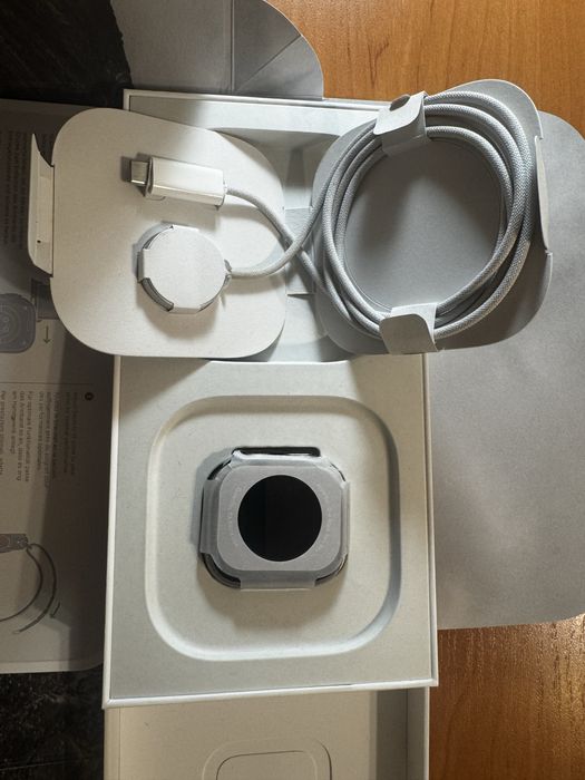 Apple Watch Ultra (GPS + Cellular)