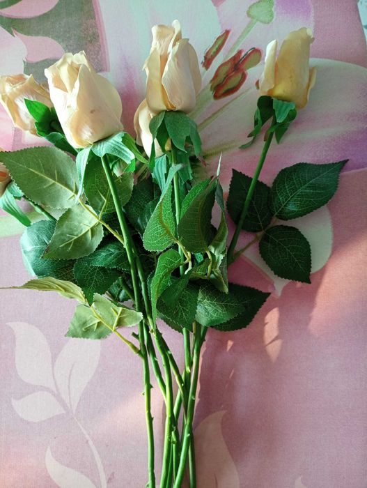 Букет штучних троянд 5штук