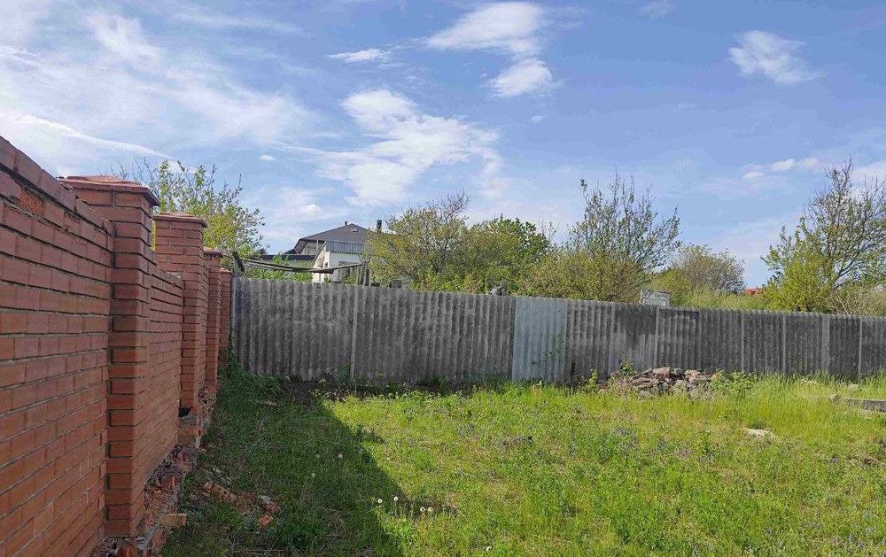 15 соток- ПАВЛЕНКИ (р-н Ньютона)+ Приват. дом+ Электричество
