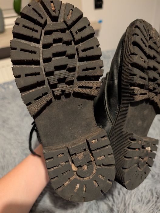 Buty zimowe skórzane 36 r